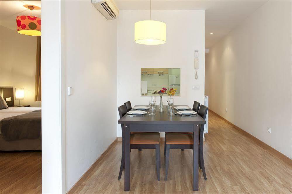 Mh Apartments Liceo Barcelona Exterior foto
